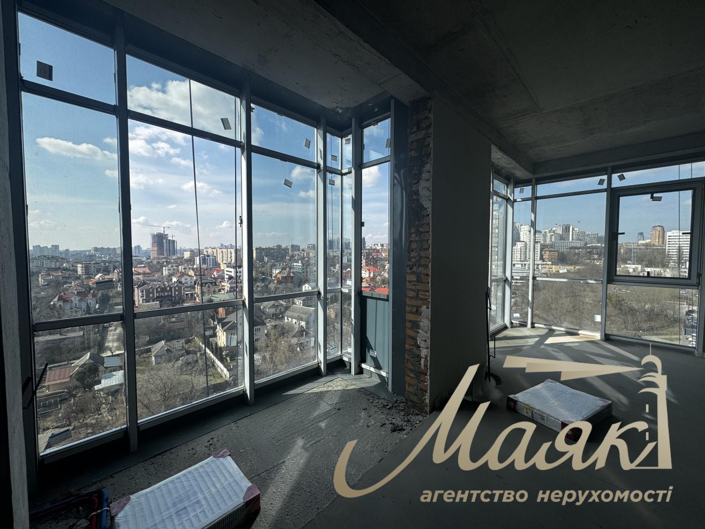 For sale 3k apartment, 119 m2 in LCD Novopecherskie Lipki, Dragomirova street, 7 turn