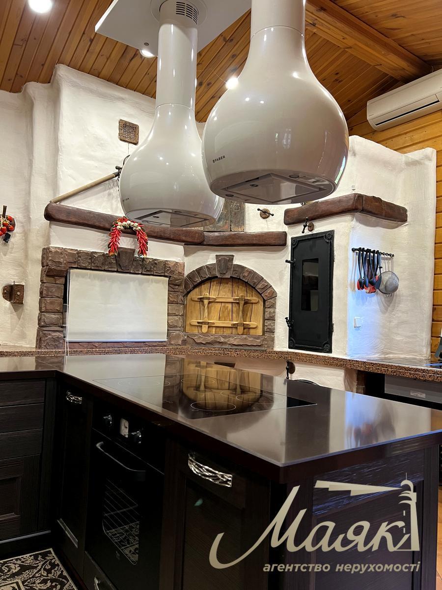 Оренда 1-поверхового будинку 236м2 в с. Лісники, Новообухівський напрямок, Київська область.