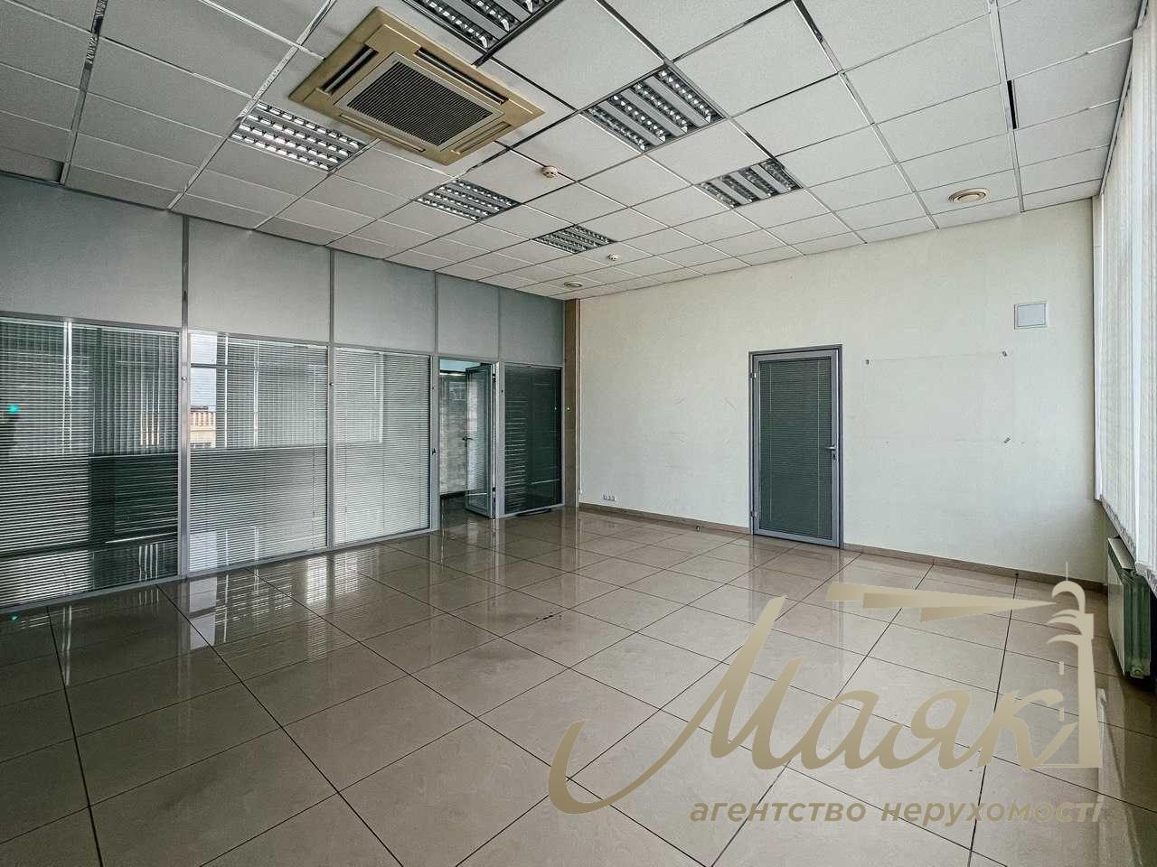 Оренда офісу на Печерську 1 158м2 на б-р Лесі Українки 26.