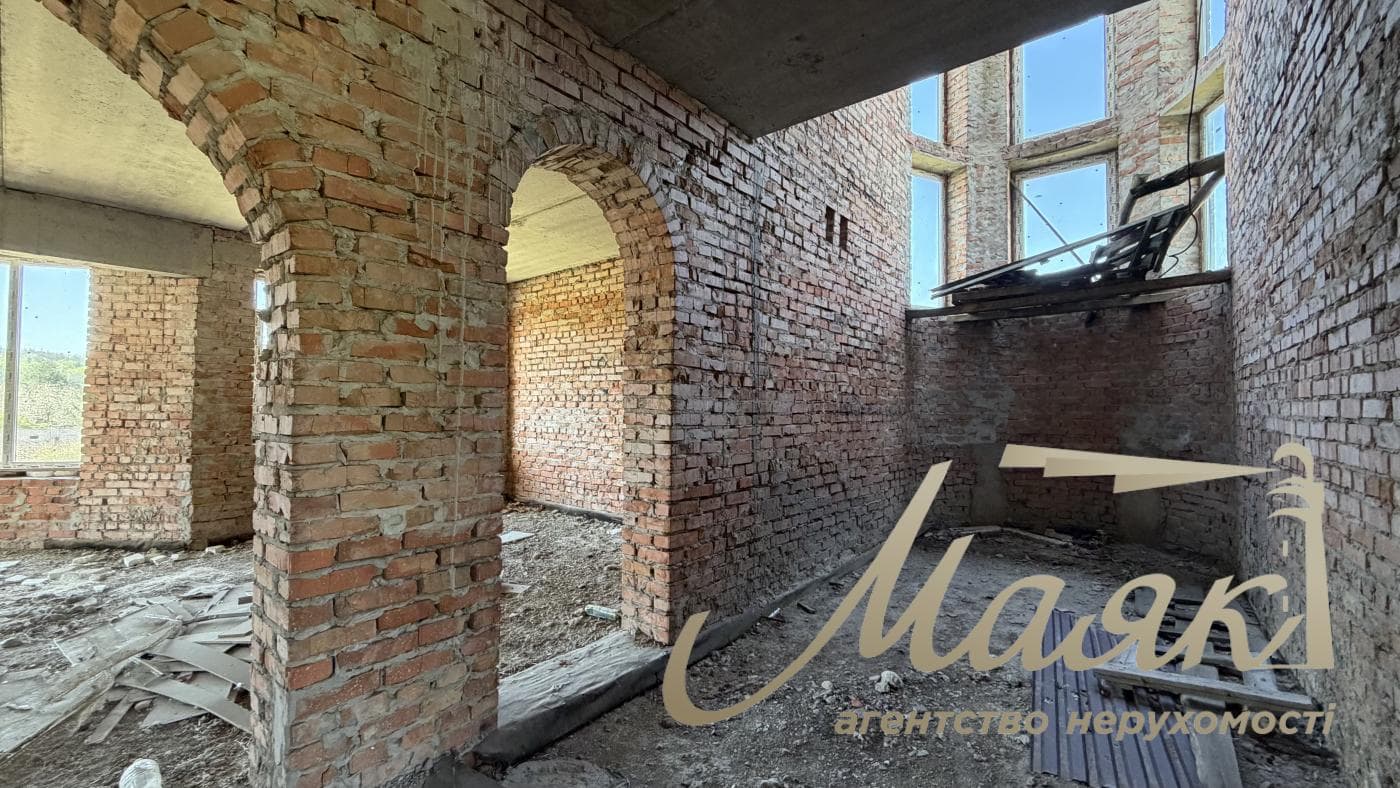 Продажа 2х этажного дома 220м2 в с. Кременище, ул. Грушевского, Киево-Святошинский район, Киевская область.