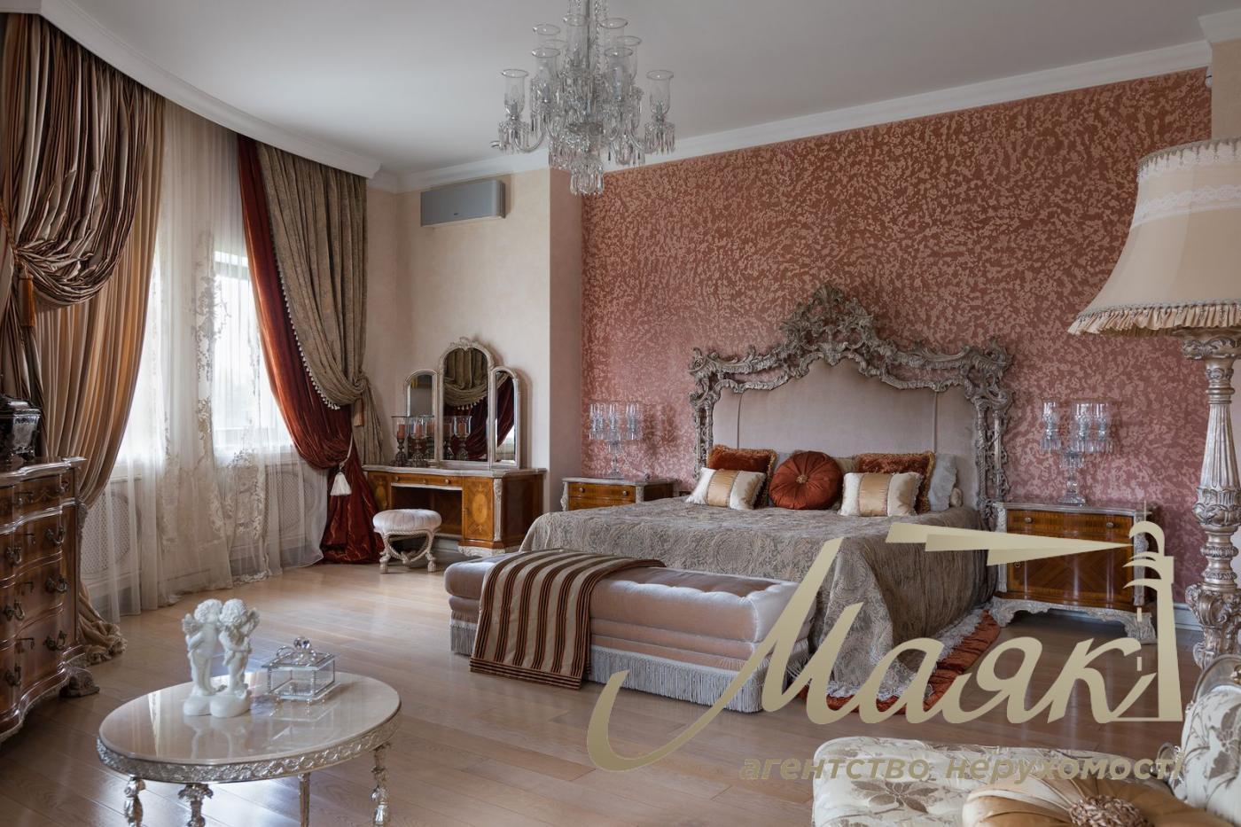 Продається резиденція в котеджному містечку "Конча - Заспа Озерна"