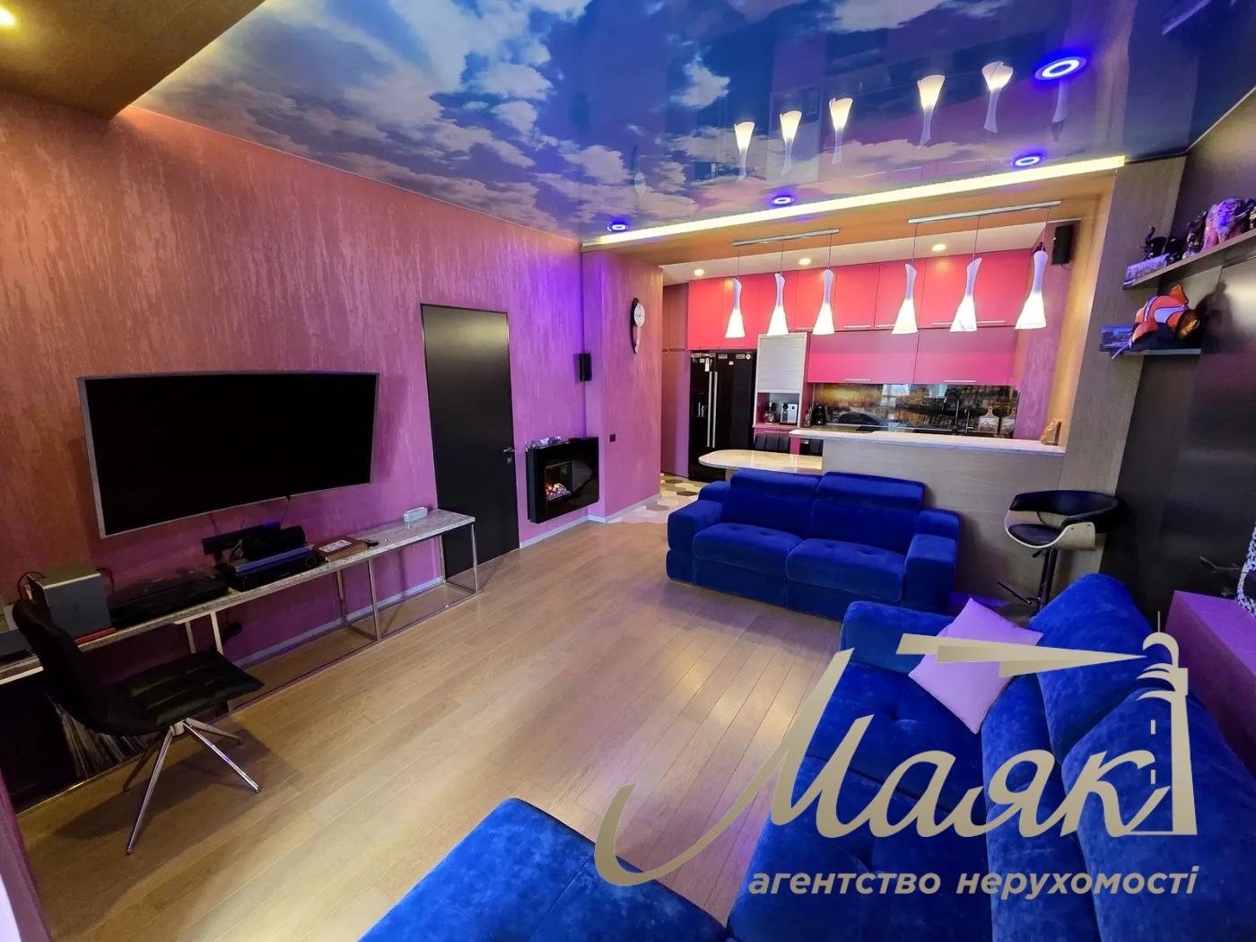 Rent 3-bedroom apartment LCD Novopecherskie Lipki, Pechersk