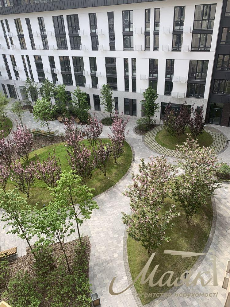 Продаж сучасної квартири 38 м² з дизайнерським ремонтом у ЖК Файна Таун, Шевченківський