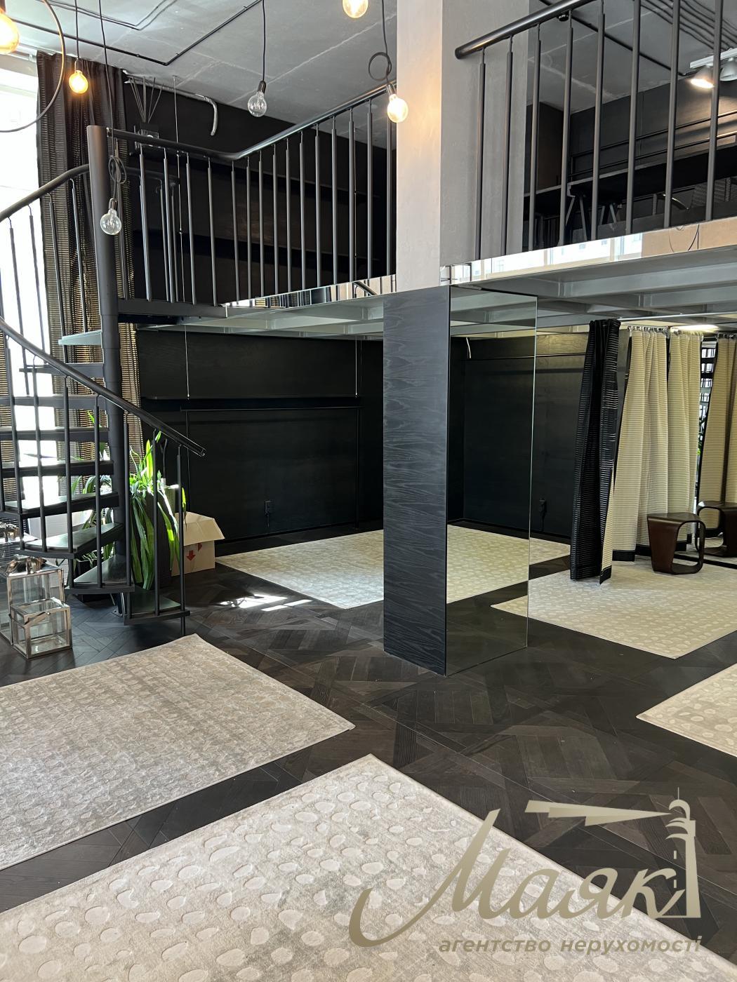 Оренда фасадного приміщення 80м2 в ЖК Новопечерські Липки