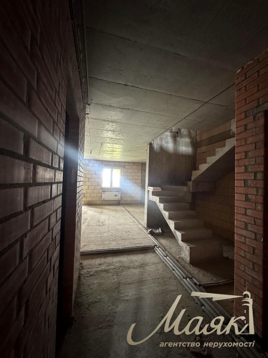 Продаж видового 3х поверхового таунхауса площею 270 м² у закритому комплексі "Італійський квартал", Оболонський район, Київ