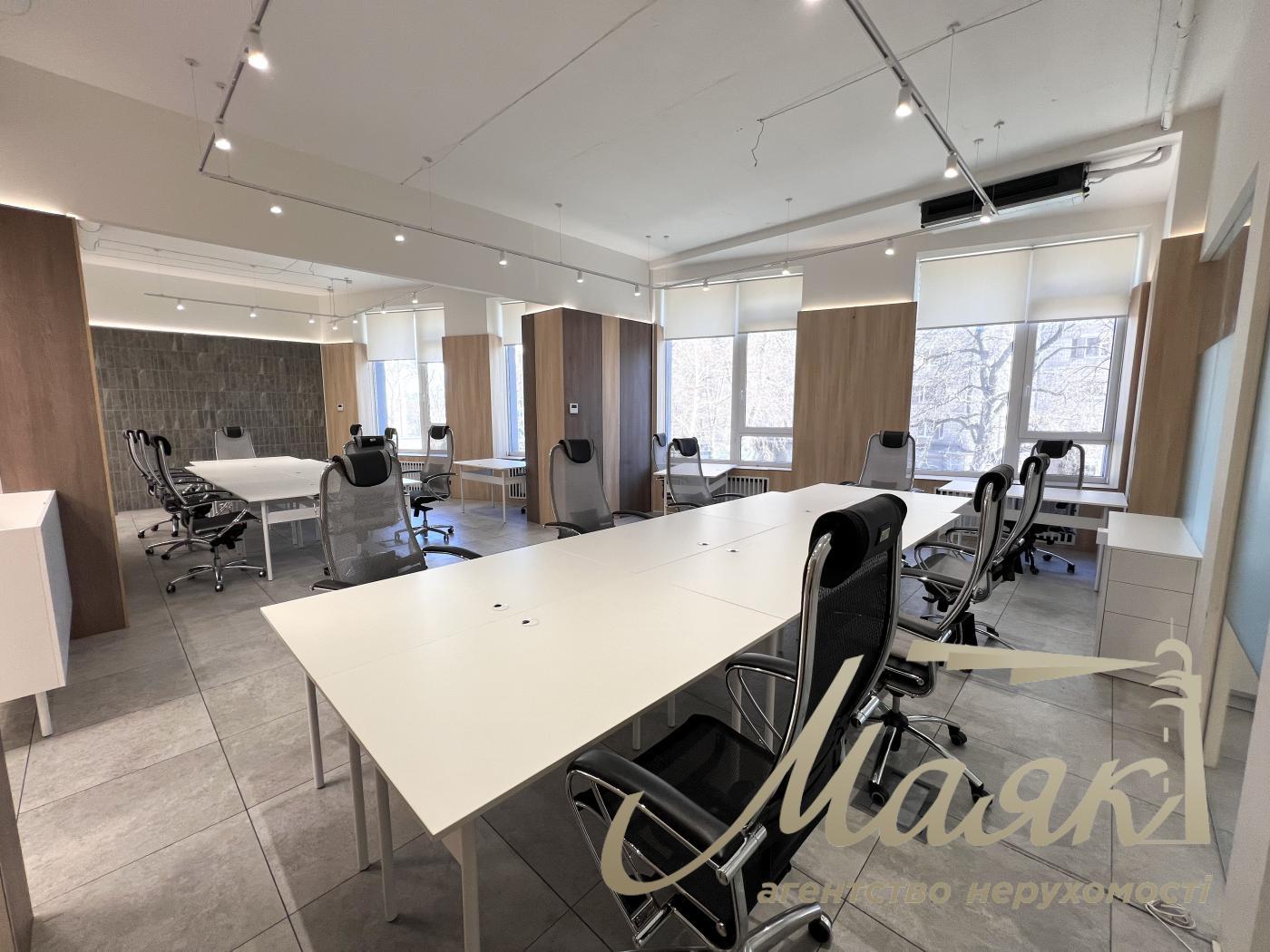 Оренда офісу 250 кв.м в ЖК А52 вул. Січових Стрільців (Артема), 44-А