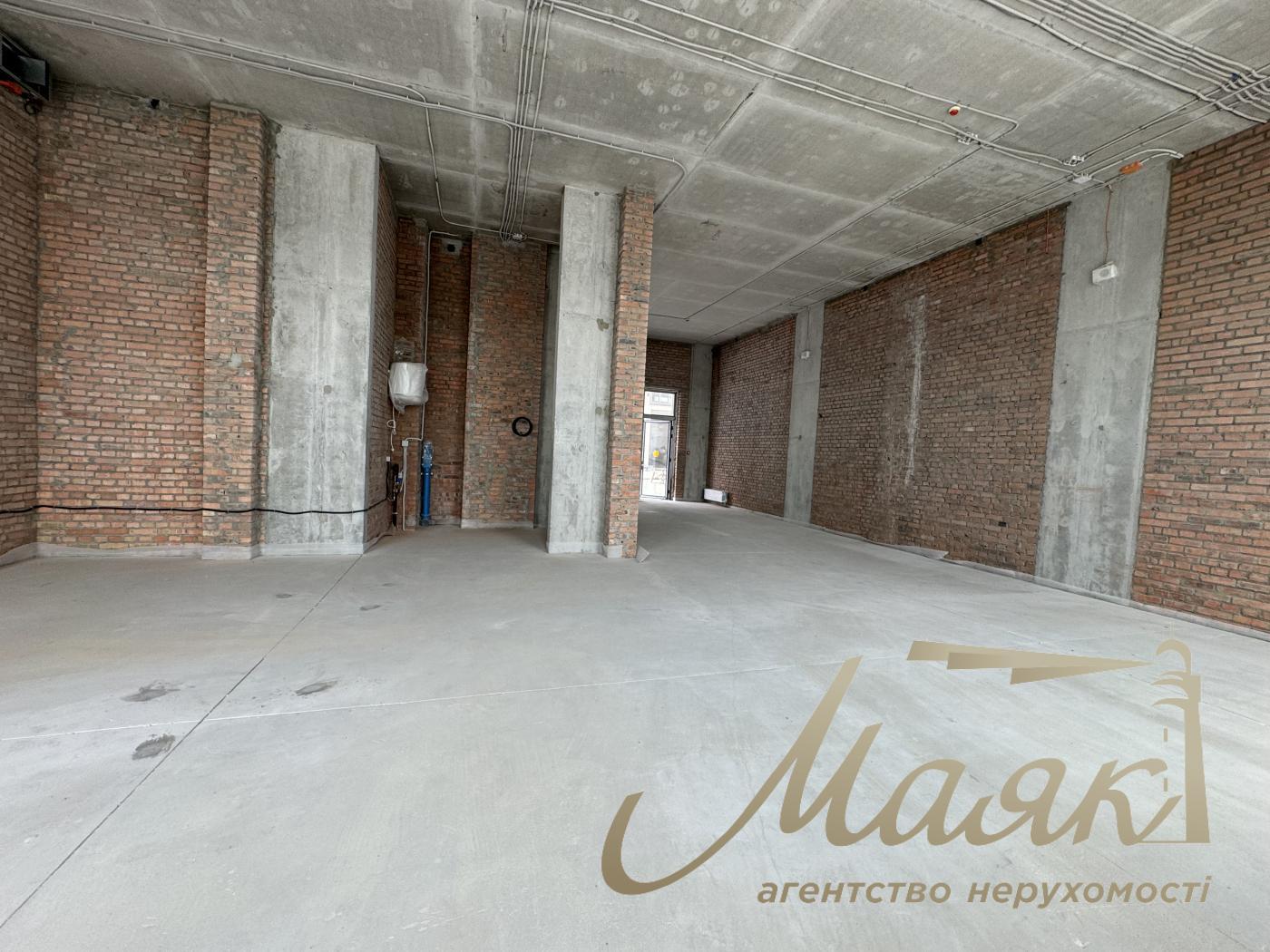 Аренда фасадного помещения 130м2, клубный дом Illinsky House.