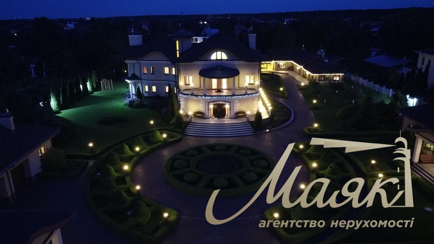 Продається резиденція в котеджному містечку "Конча - Заспа Озерна"