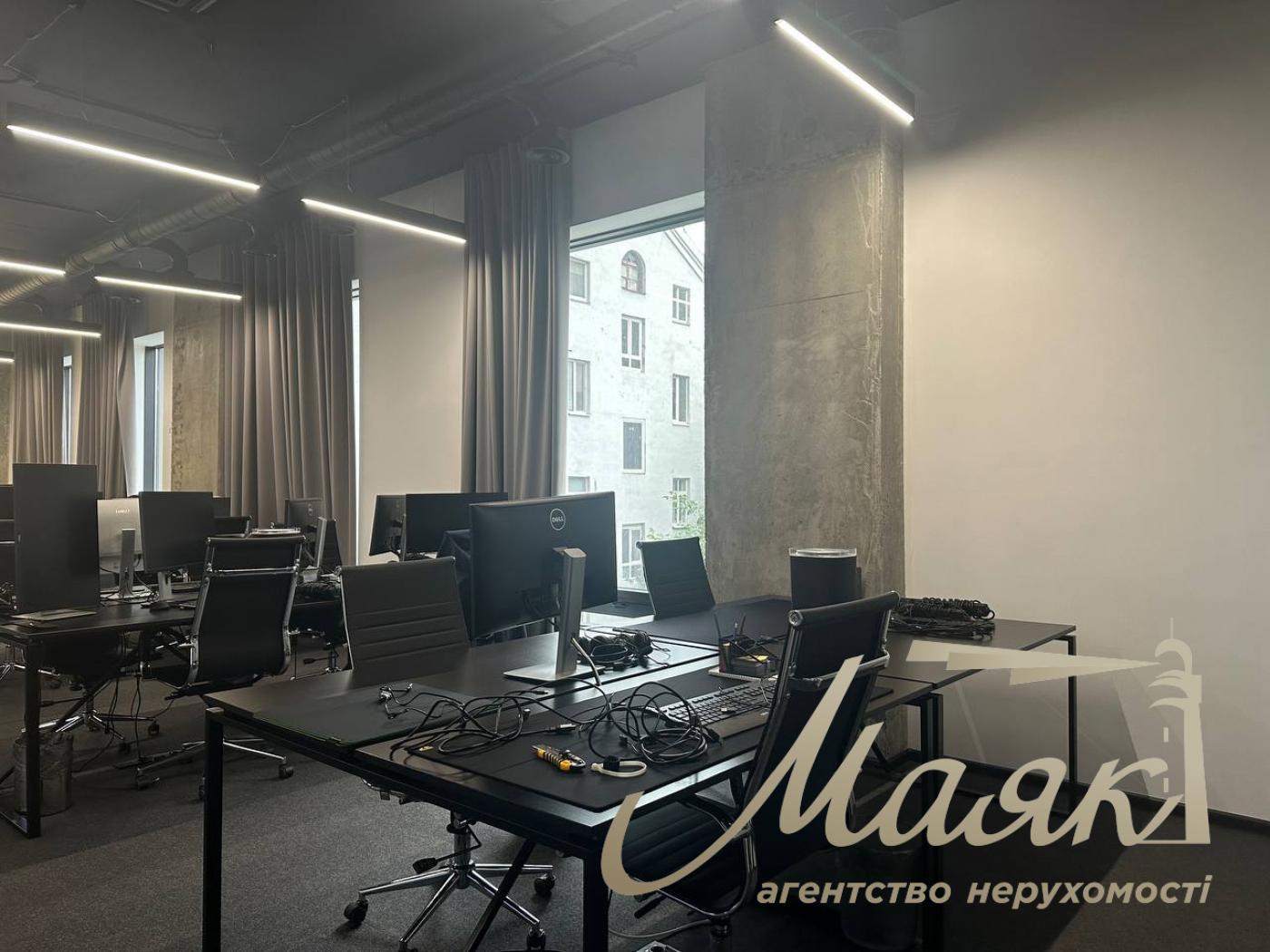 Оренда офісу 680м2 в ЖК Нью Йорк по вул.Антоновича 74, Олімпійська