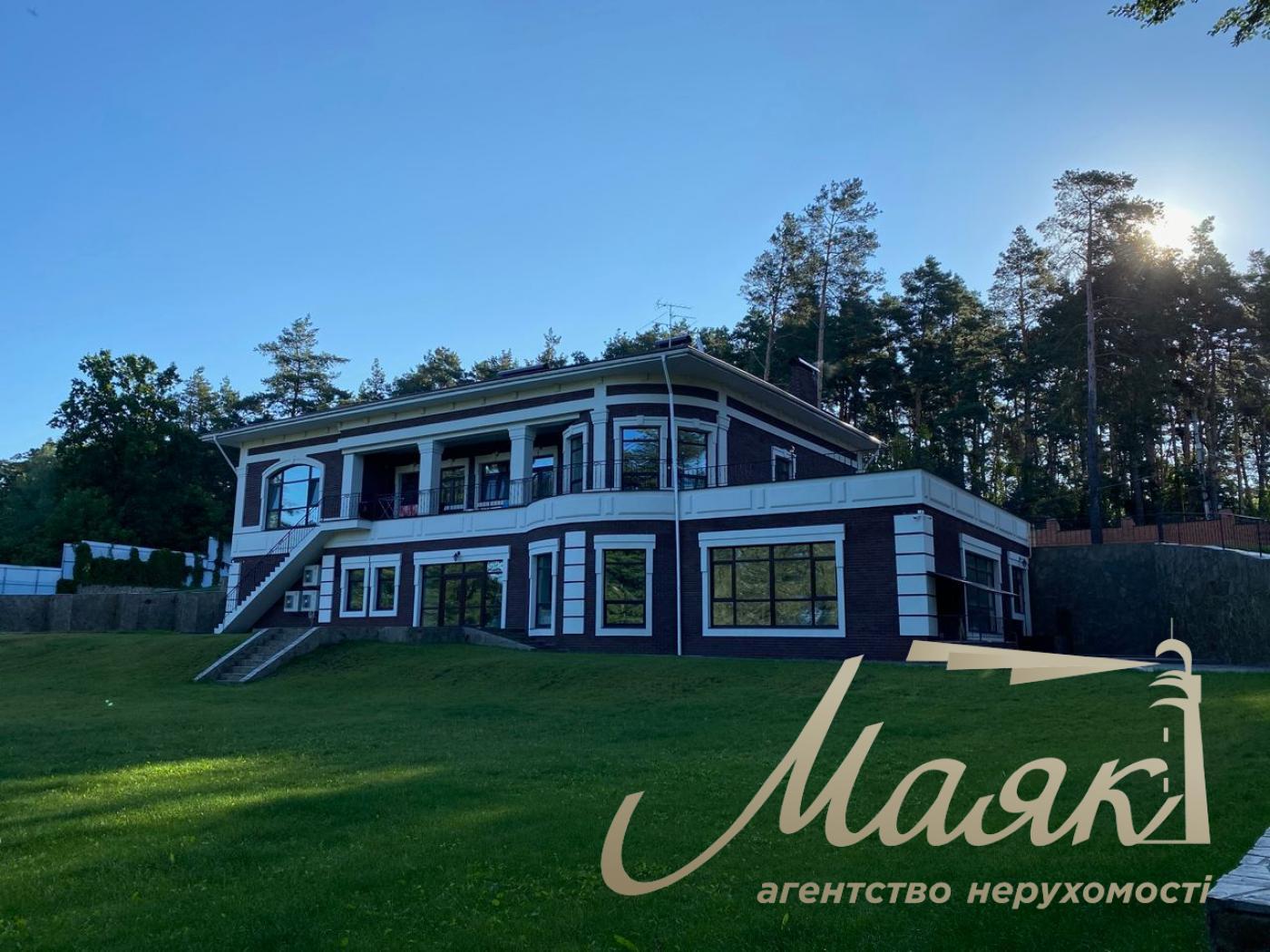 House for sale 1000 m2 Gostomel