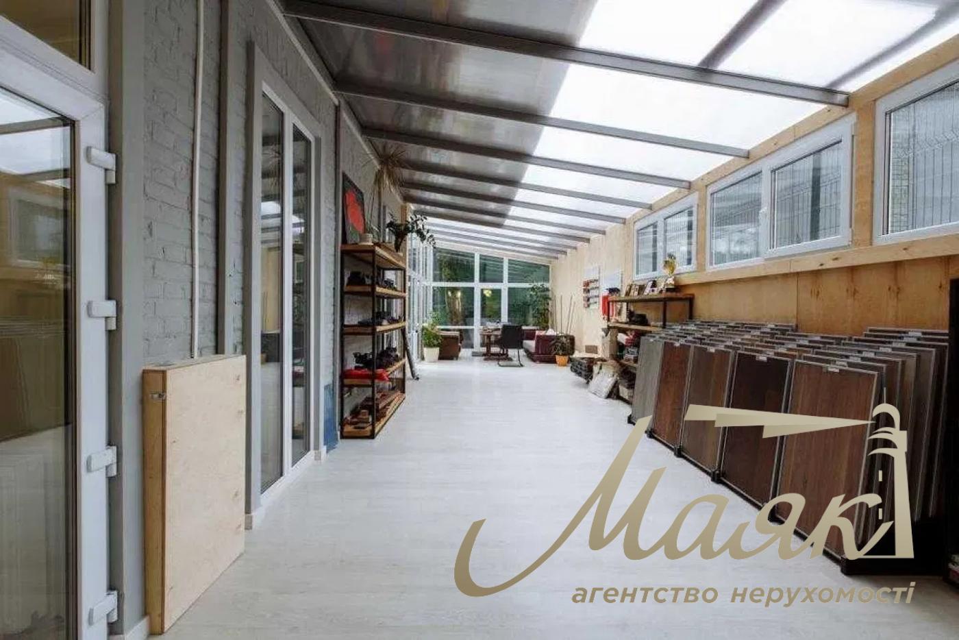 Оренда офісу 220м2 по вул.Шота Руставелі, Площа Українських Героїв