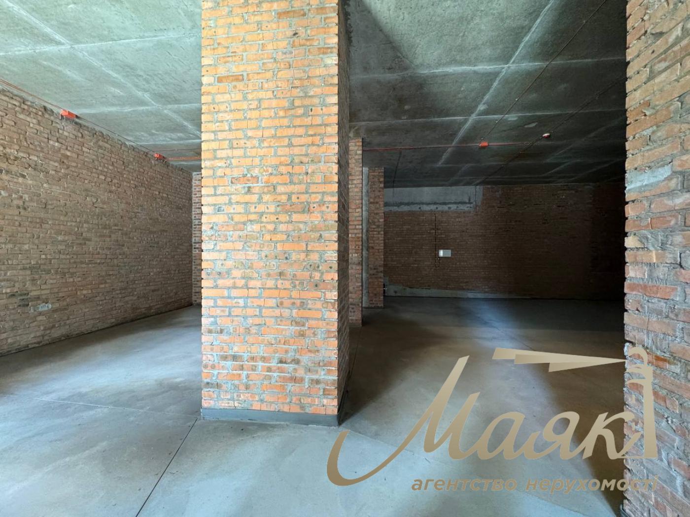 Оренда фасадного 110м2 приміщення ЖК Трініті вул. Тютюнника, 39/2