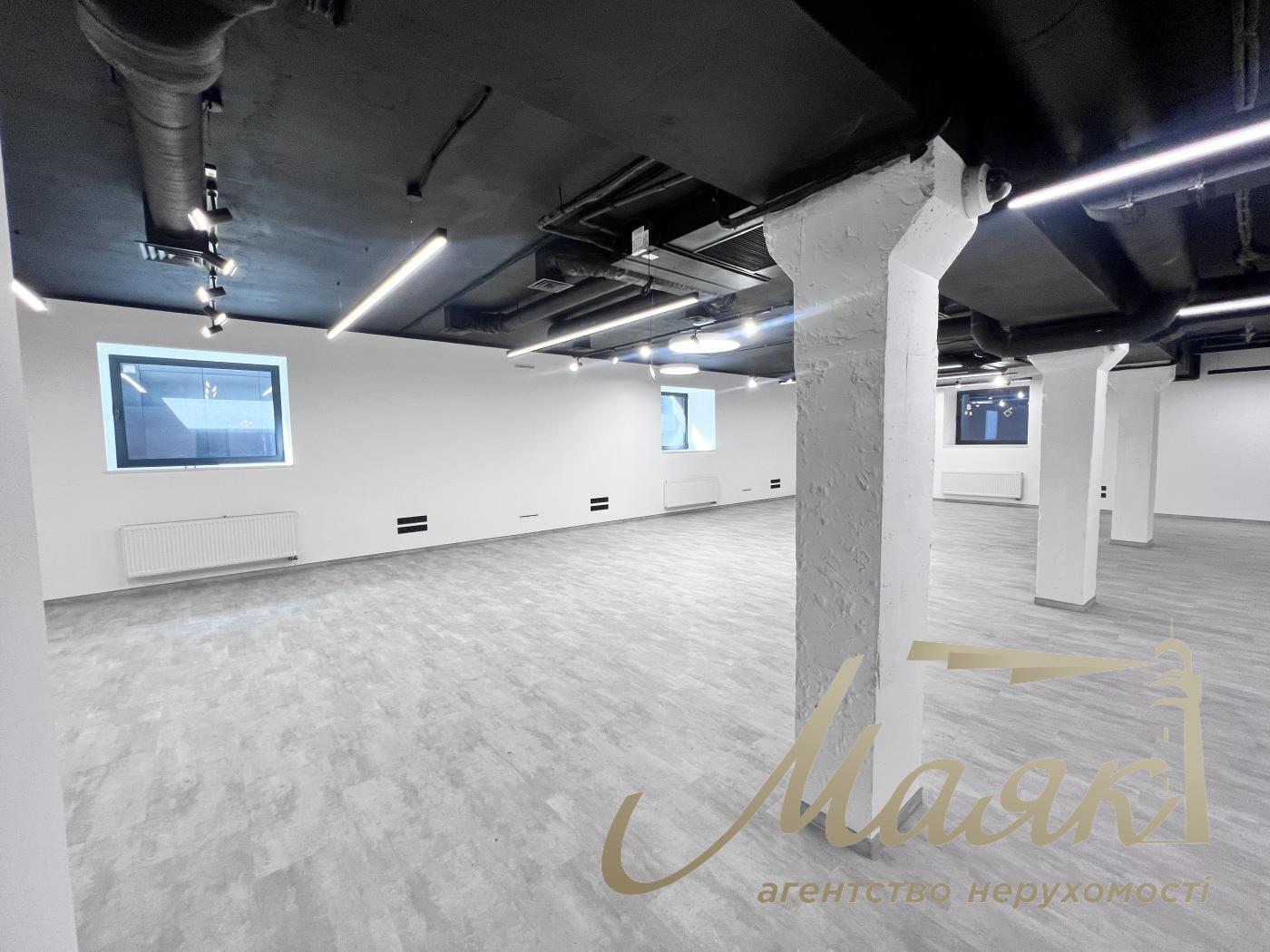 Аренда офисного помещения 500м2, БЦ Нивки Сити