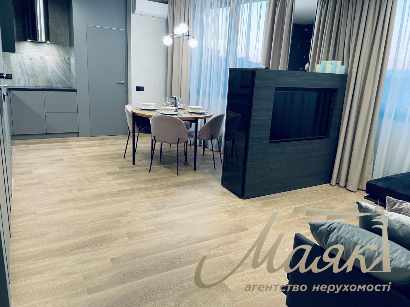 Оренда 3-кімнатної квартири в ЖК "New York concept house", Центр