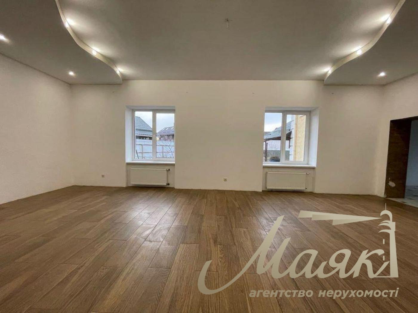 Продажа капитального дома 296м2 для семьи под Киевом в с. Крюковщина, ул. Вересневая