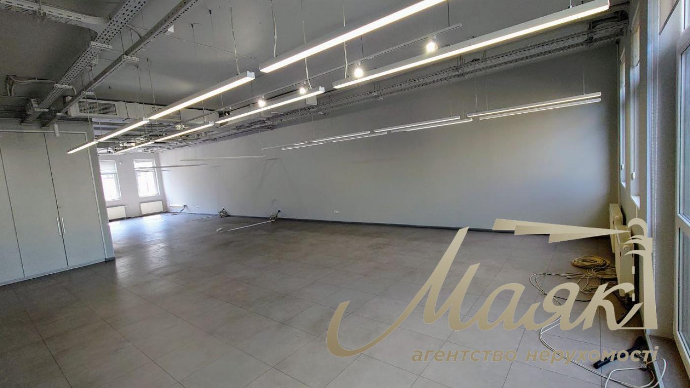 Оренда офісу 521м2 у БЦ на Контрактовій