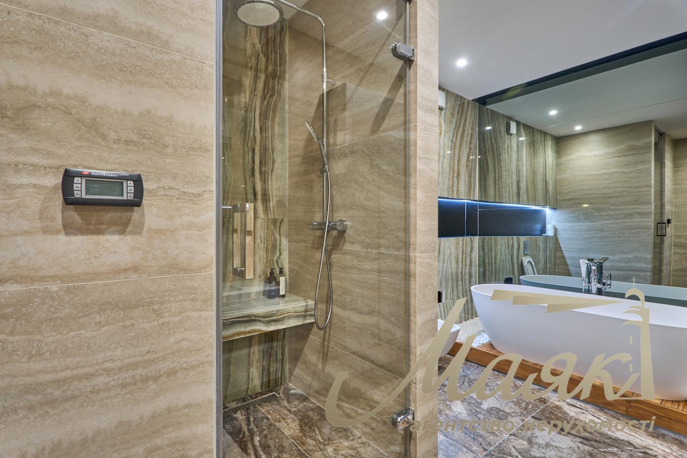 Rent 3 bedroom apartment in LCD Jack House, Lesya Ukrainka boulevard, 7v, Pecherskiy district, Kiev