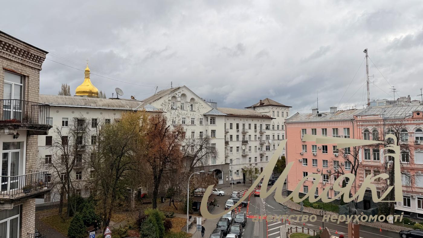 Оренда 4х-кімнатної квартири 200 м² у самому серці Києва - вул. Рейтарська, 5, Шевченківський район.