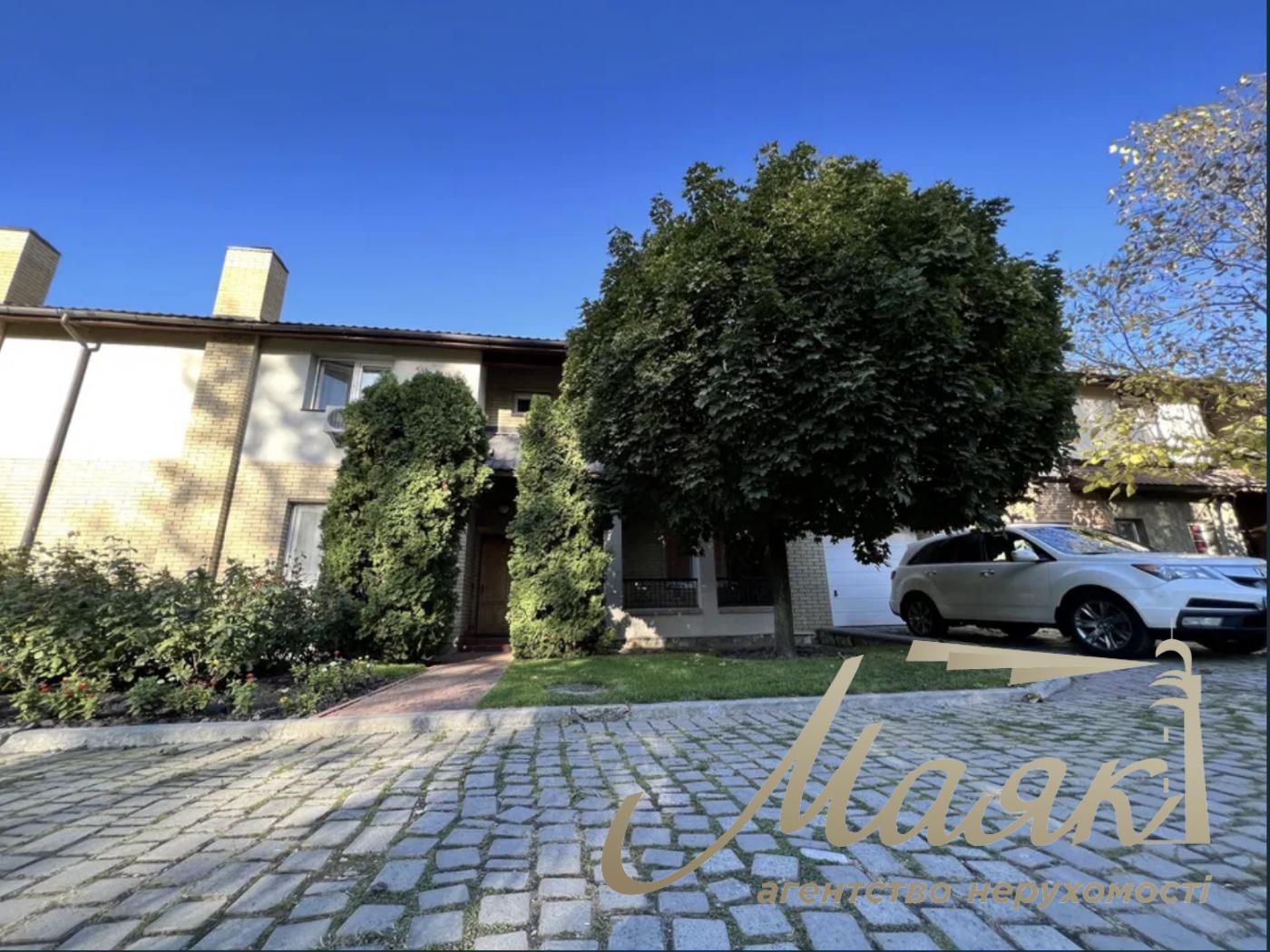 Оренда 2-х поверхового таунхауса 170м2, КМ Кантрі(Козин)