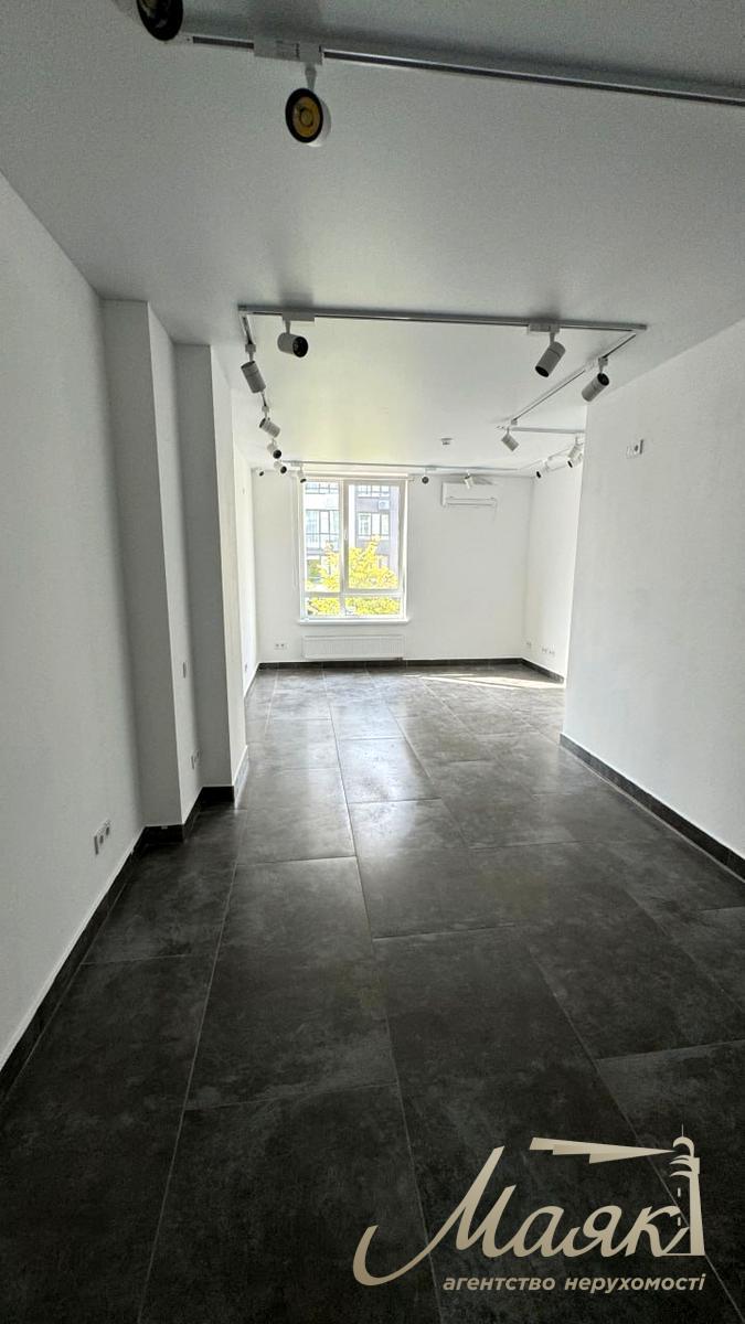 Commercial premises for rent in LCD Faina Town, Salutnaya street 2 -B