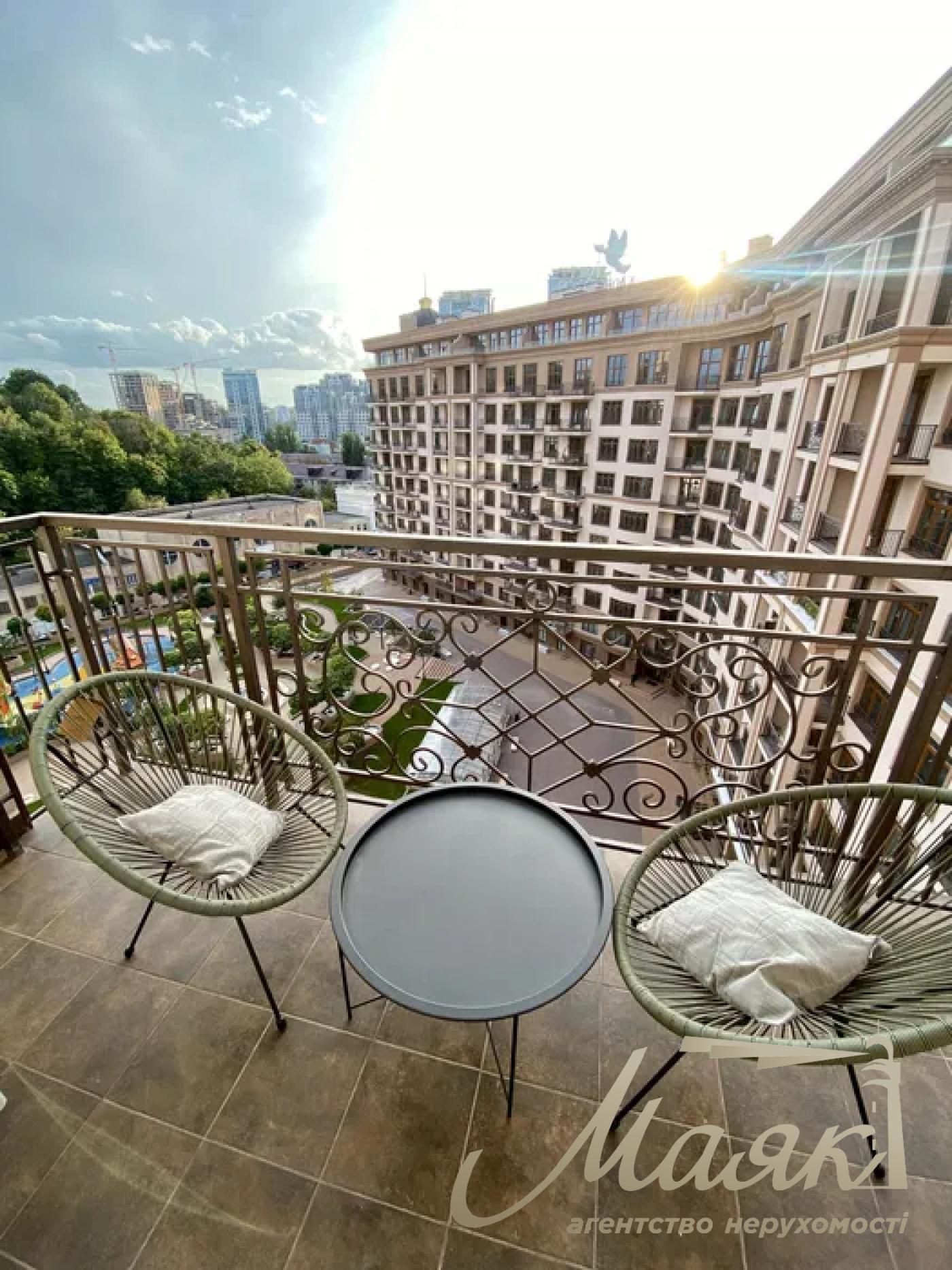 Rent 2k apartment 45 m², ul. Mikhail Boychuk, LCD Zhemchuzhina 52