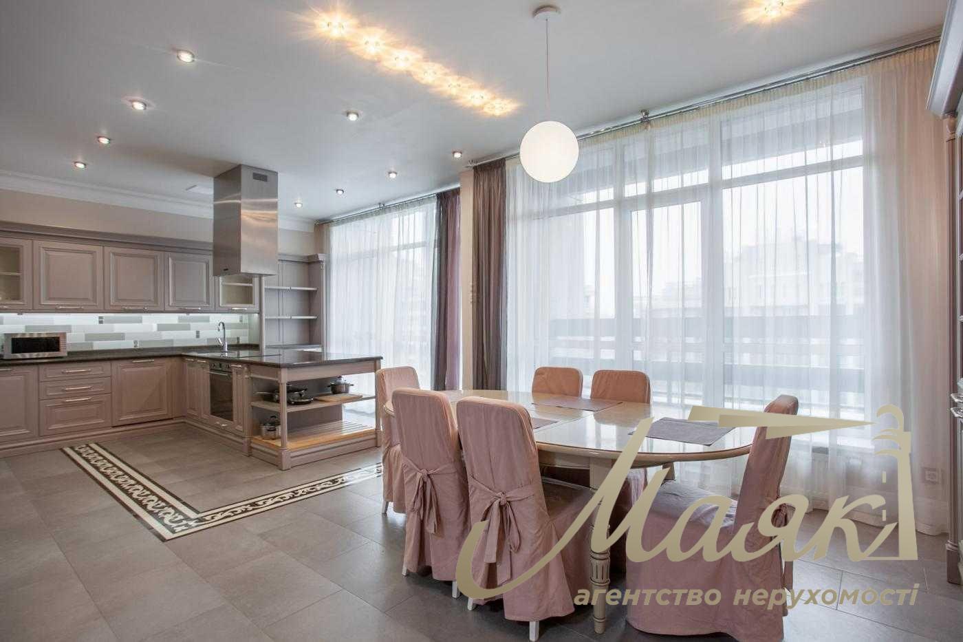 Rent apartment in LCD "Novopecherskie Lipki", 240 m², Verkhoglyada str., 4 rooms
