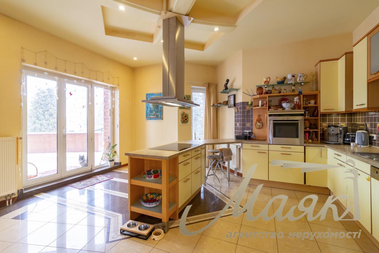 Sale of a house in the residential complex "Golden Gate", Kozin village.