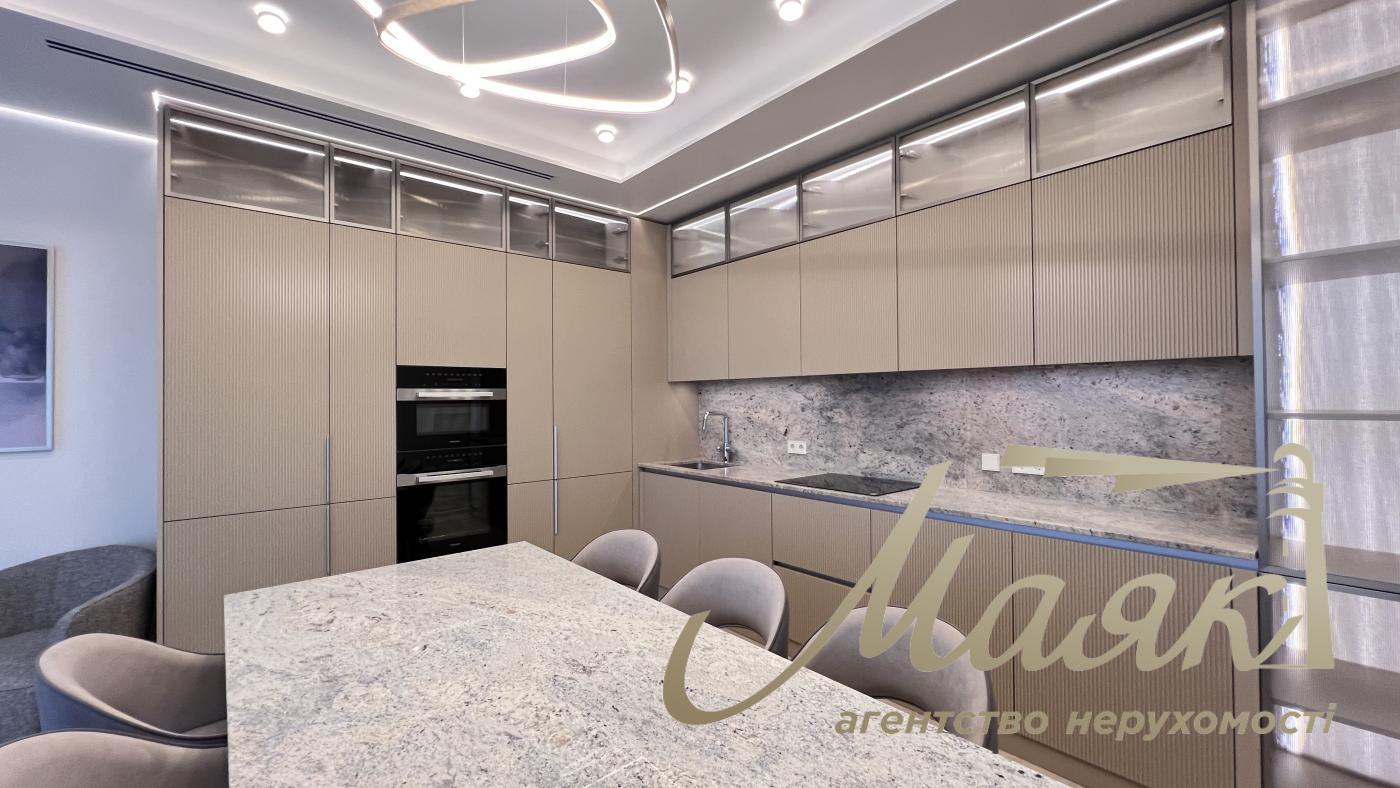 Продажа 4к пентхауса, 184м2, с ремонтом ЖК Владимирский