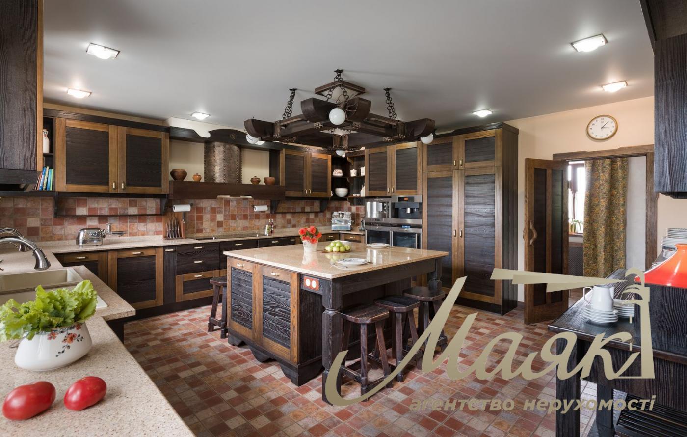 Продається резиденція в котеджному містечку "Конча - Заспа Озерна"