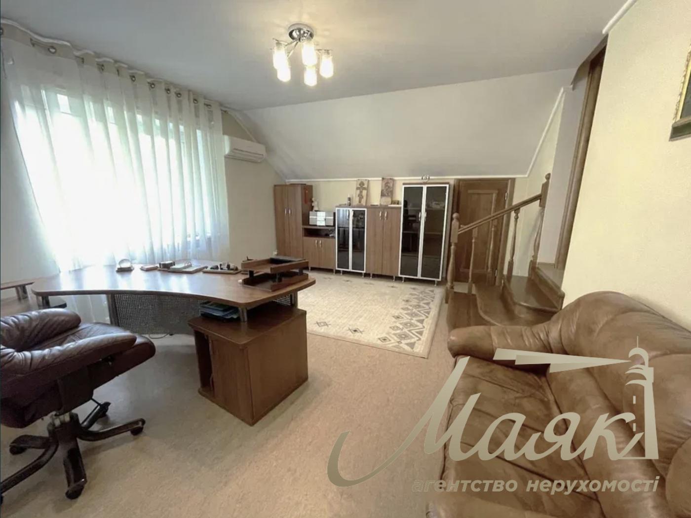 Аренда 2-х этажного дома 340м2, Козин