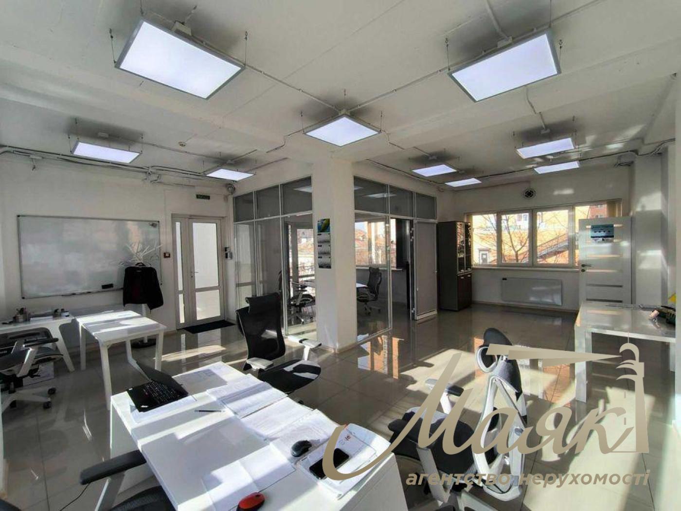 Office for rent 95 sq.m. Pechersk, Center