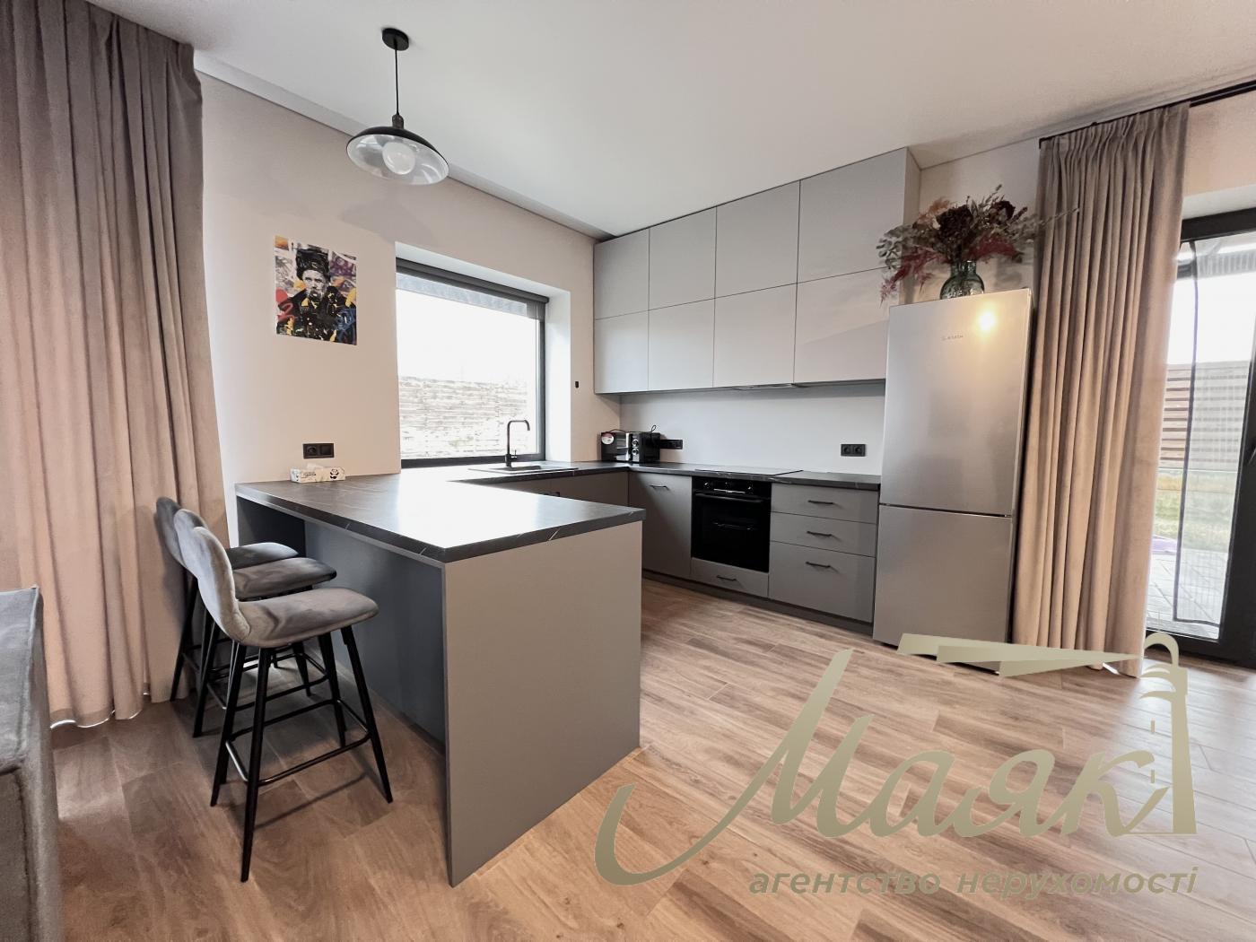 Rent 2-storey house 157m2, Goloseevsky district