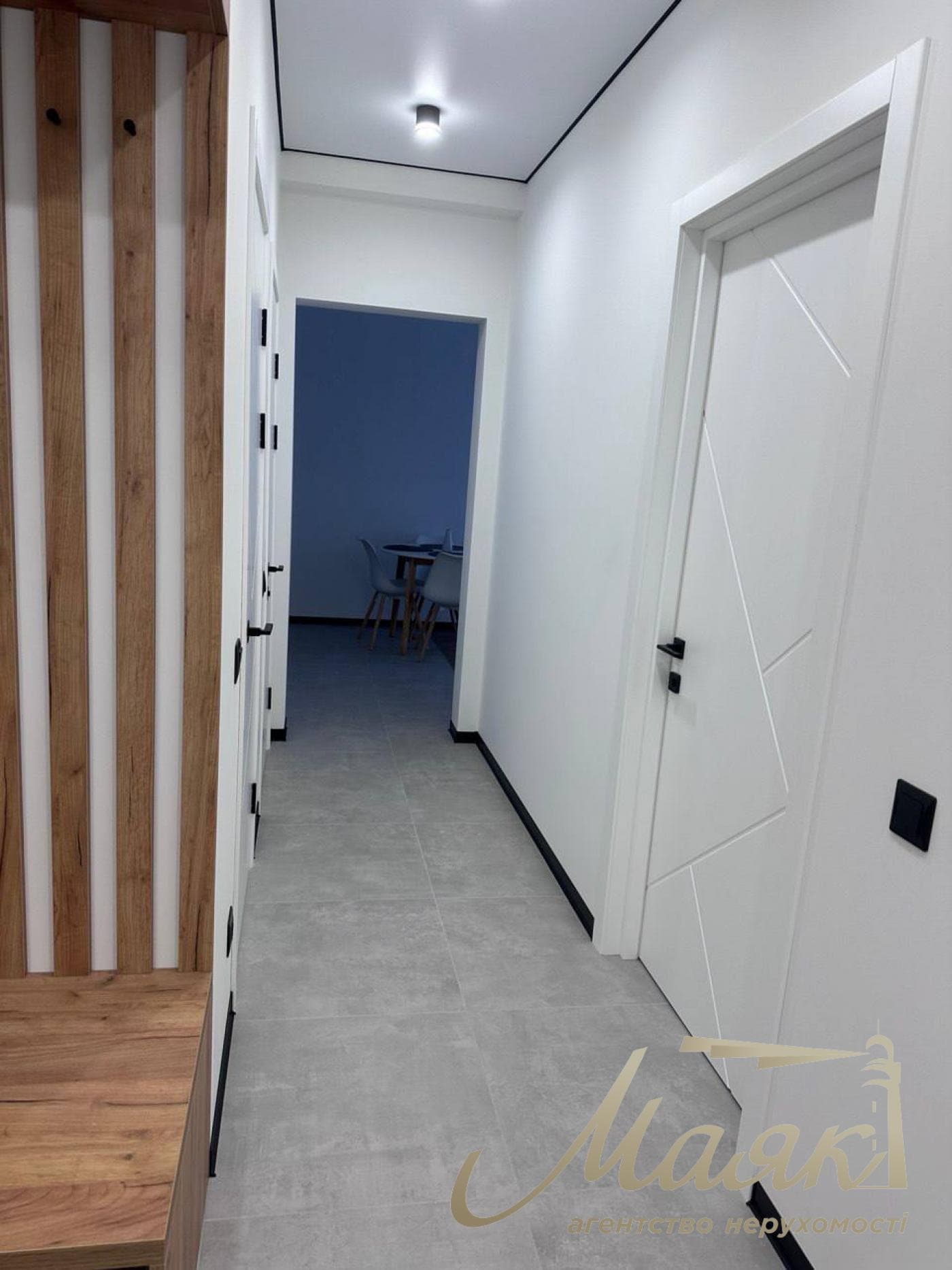 For sale 3-bedroom apartment in LCD New England