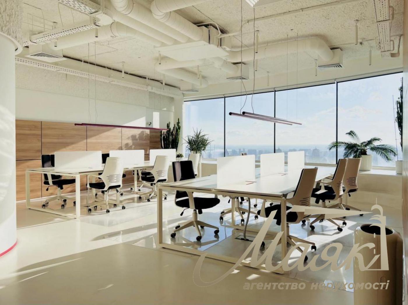 Office for rent 250 sq.m. Carnegie Tower, Pechersk