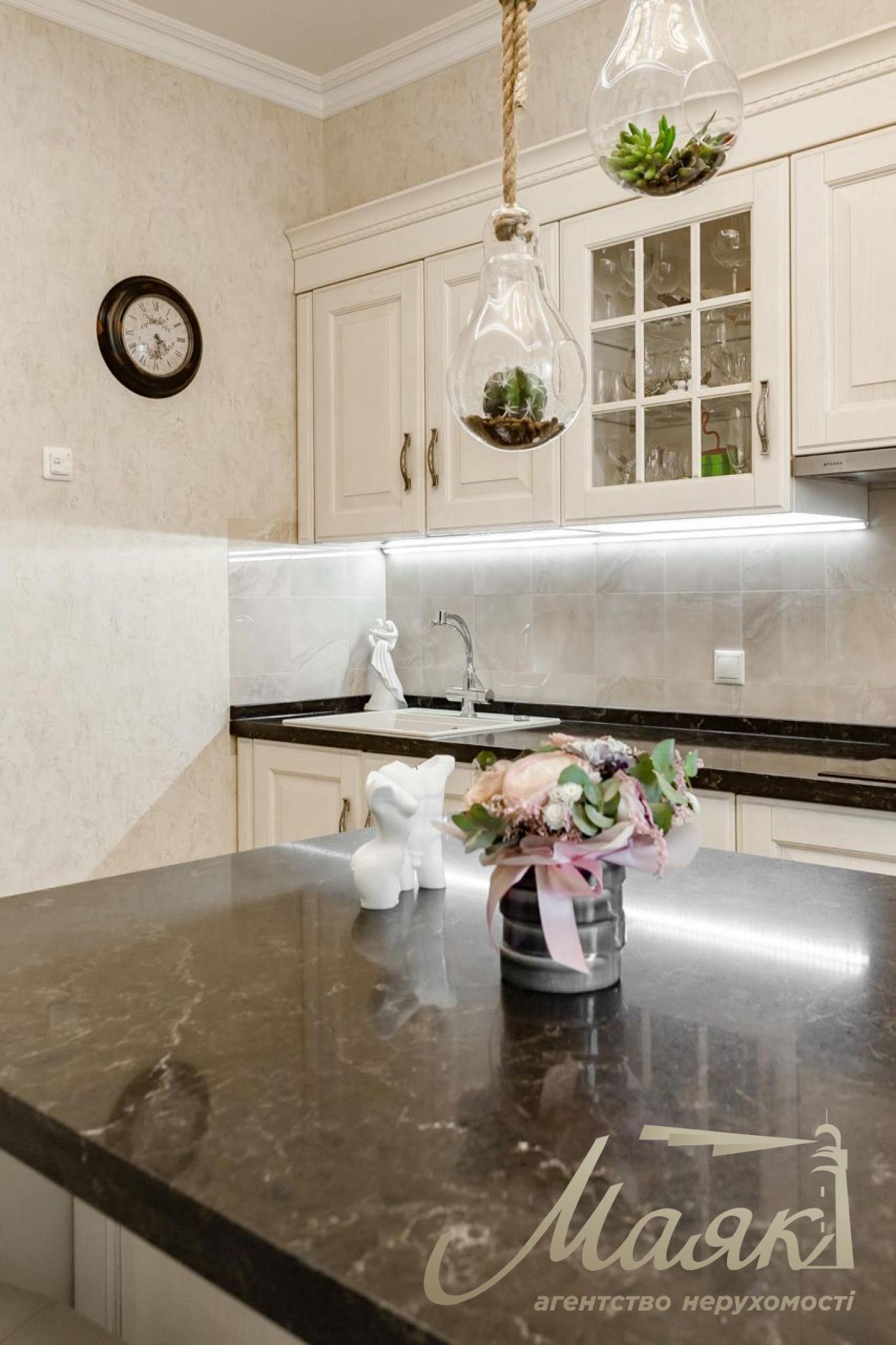 Оренда 2-кімнатної квартири (148м2) ЖК Новопечерські Липки, вул. Драгомирова