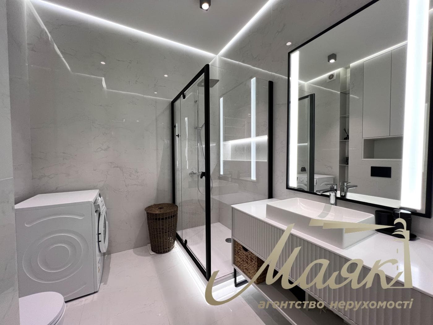 Продаж 1-кімнатної квартири з гарним видом (58,4 м²) у ЖК «Riverstone», вул. Дніпровська Набережна, 10-Д