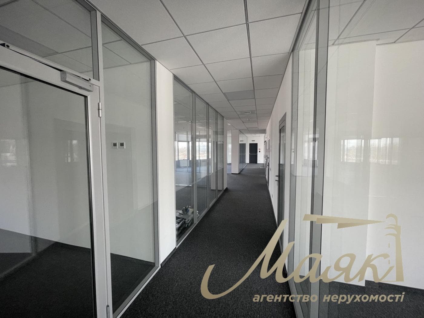 Аренда офиса 280м2 на БЦ ул.Бойчука 44-А, Печерский район.