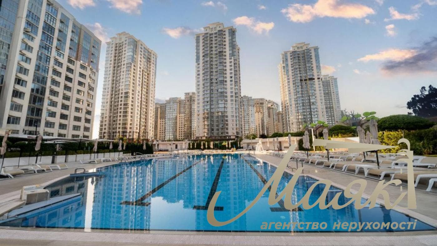Продаж 2-кімнатної квартири з ремонтом площею 55 м² у ЖК «Новопечерські Липки», Печерськ, вулиця Драгомирова/Верхогляда, 19Б