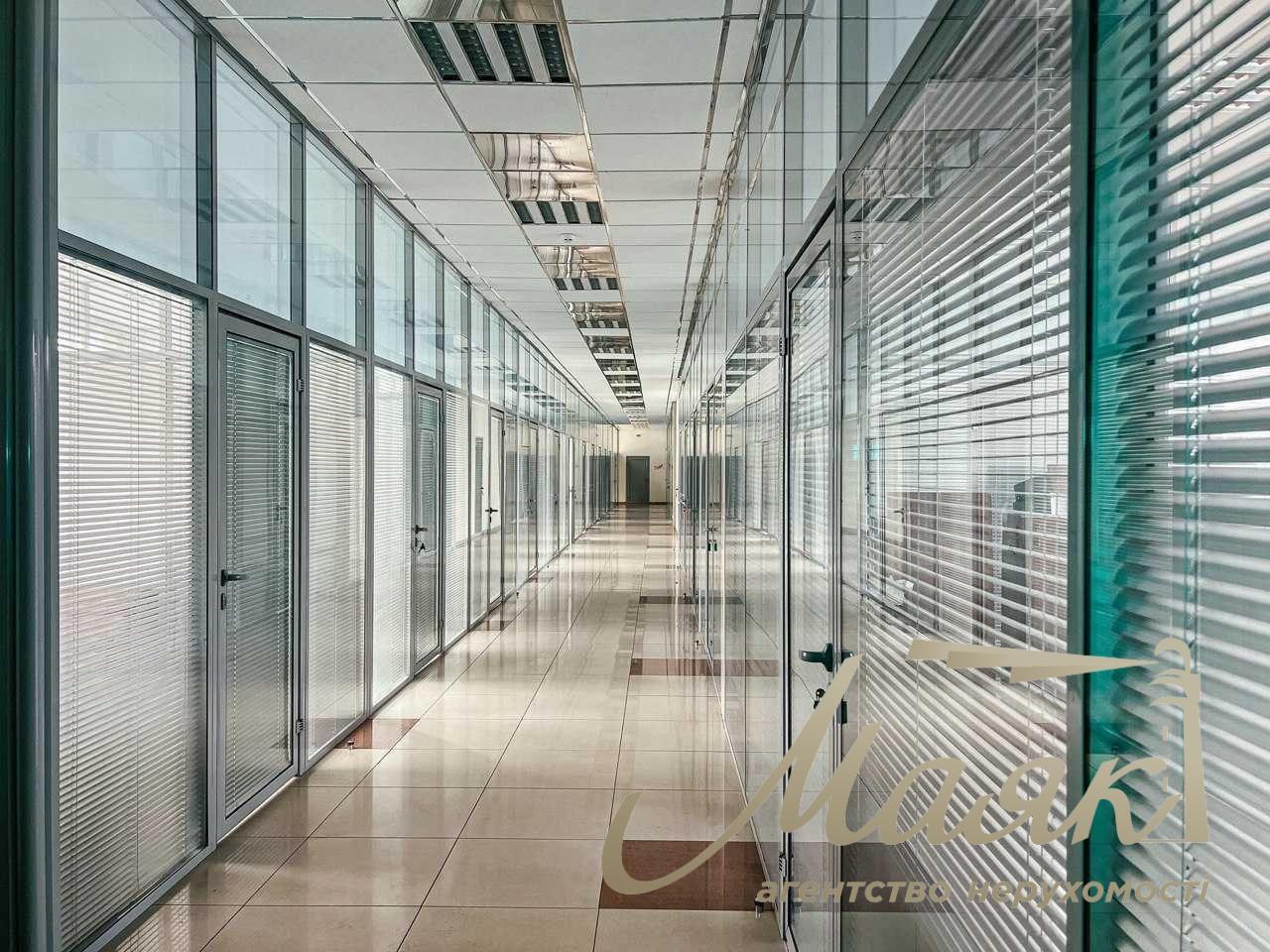 Оренда офісу на Печерську 1 158м2 на б-р Лесі Українки 26.