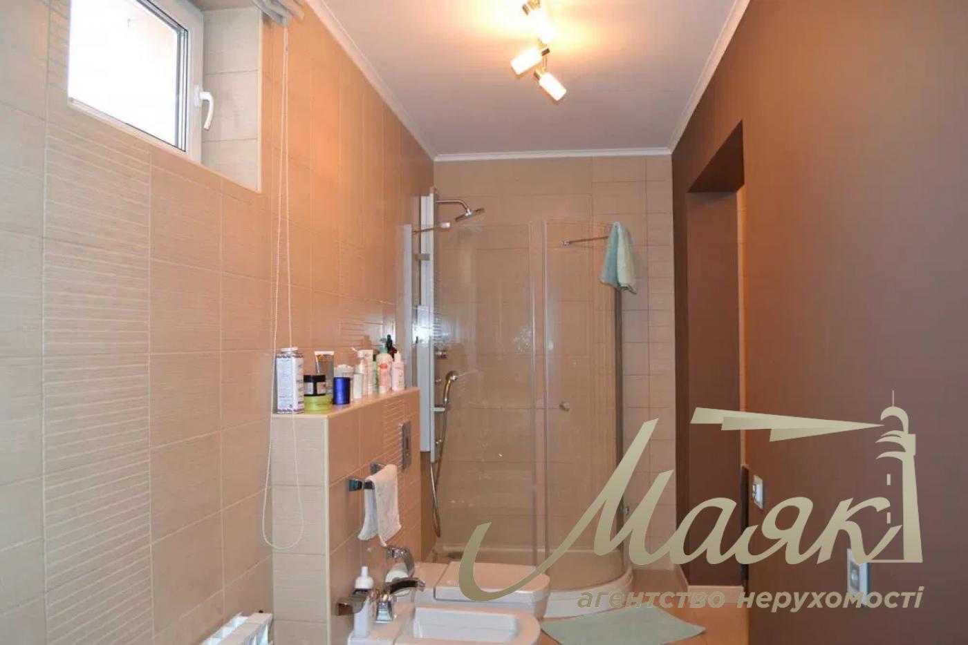 Продаж 4-к 2-х рівневої квартири, 158 м2, вул. Лобановського, Святошинський р-н