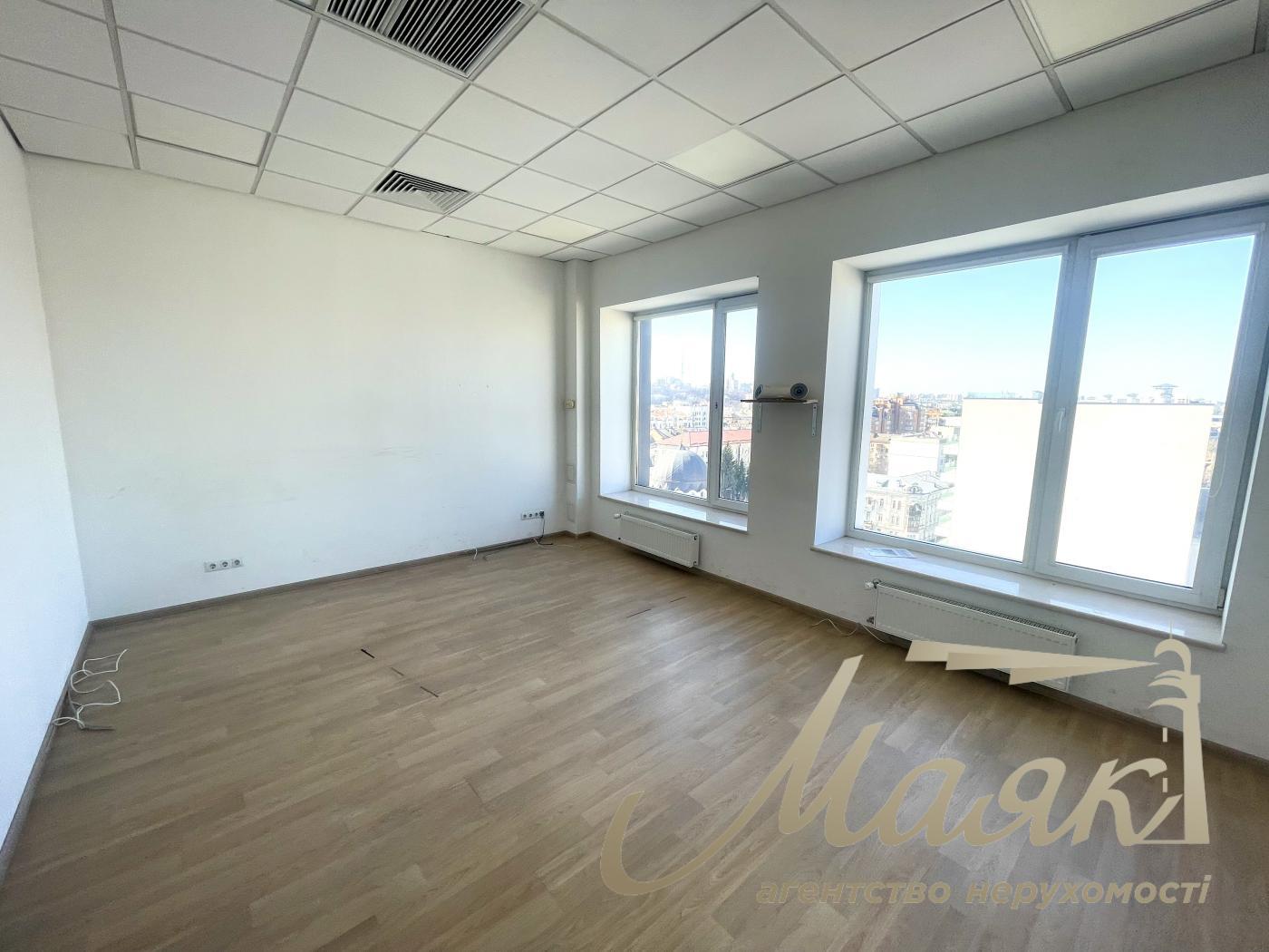 Оренда офісу з терасою 180м2 БЦ Доміно вул. Нижній Вал 51 Поділ