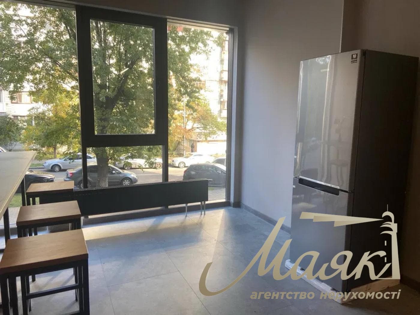 170 m² office space for rent in the Cardinal residential complex, Pechersky District.