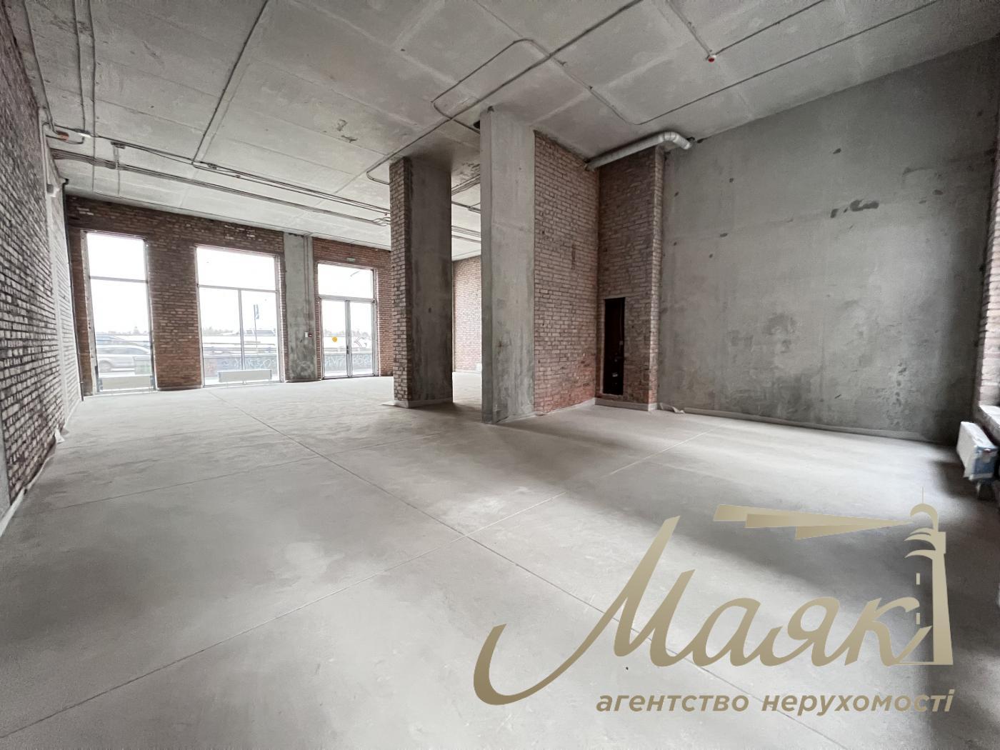 Rent of facade premises 130 m2, club house Illinsky House.