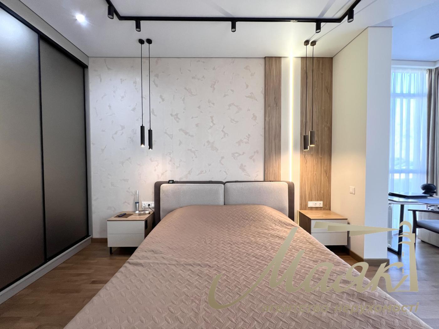 Продажа 3-комнатной квартиры с террасой в ЖК «Итальянский квартал» Оболонский район