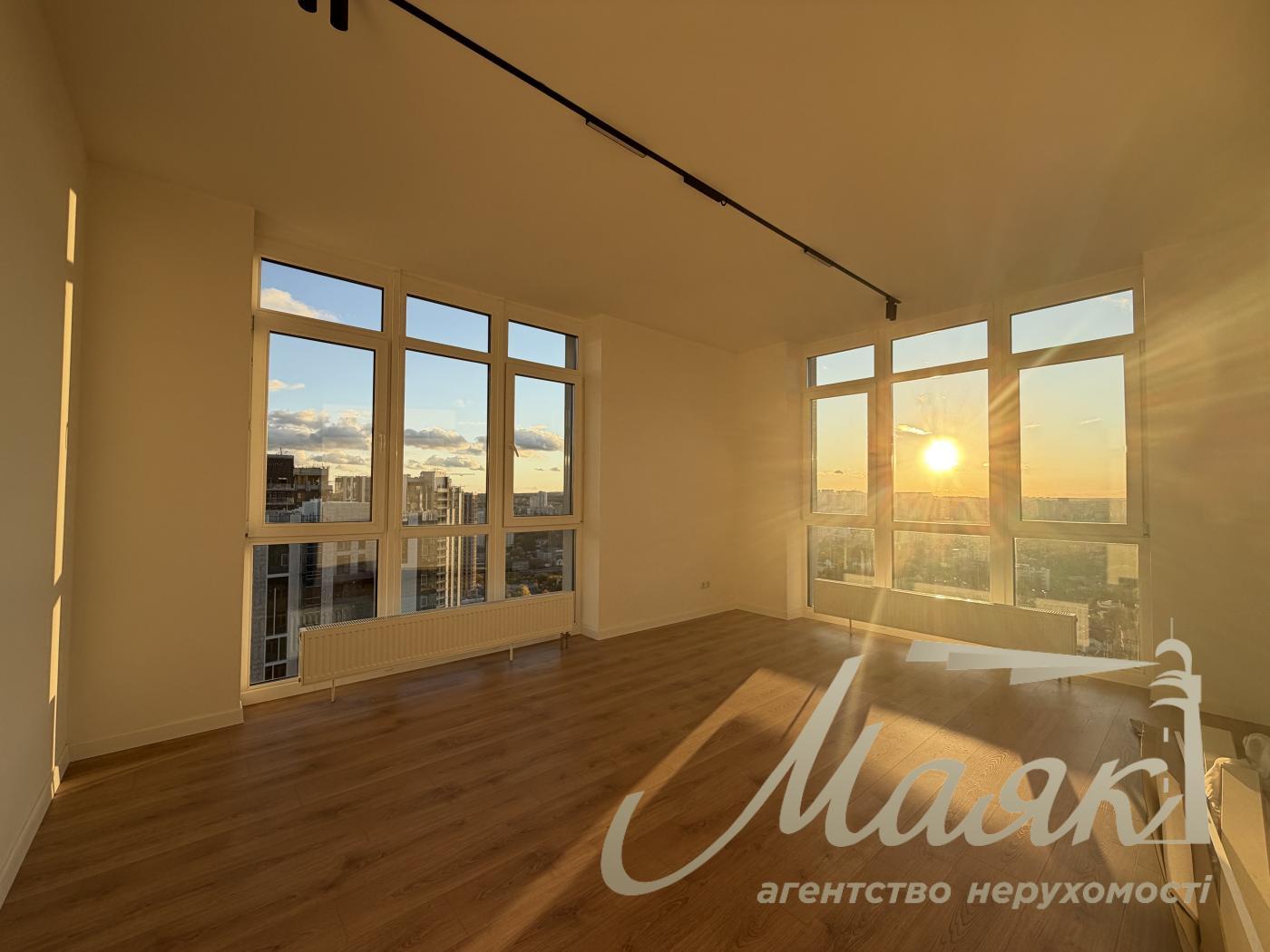 Аренда двухуровневой квартири  120м2 в ЖК " Подвысоцкий" , Печерск, Киев