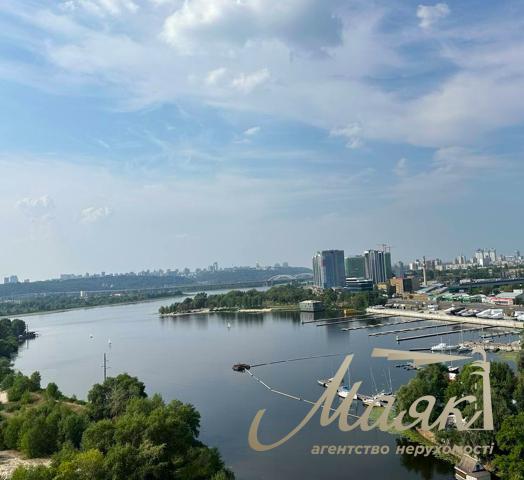 Sale of apartment with view (137m2) Residential complex River Stone, Truskavetskaya st. 10G