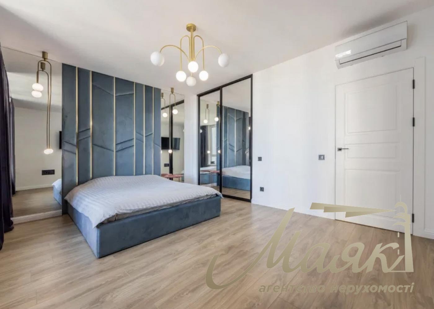 Продаж квартири 70 м² з дизайнерським ремонтом - ЖК "Новопечерська Вежа", вул. Бойчука 41Б