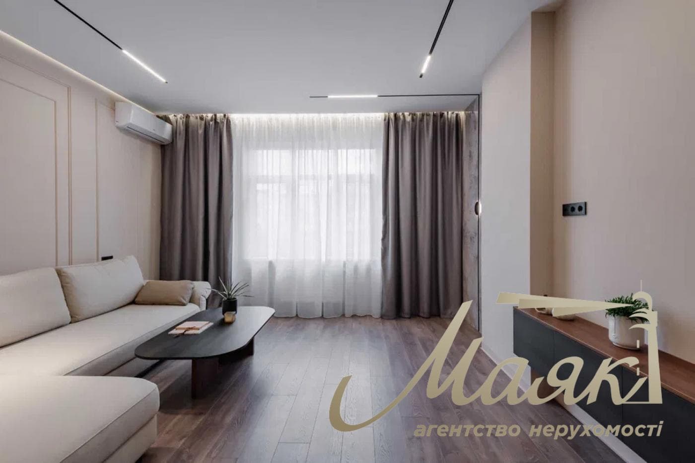 Продаж 2-кімнатної квартири в центрі Печерська, вул. Антоновича, 103