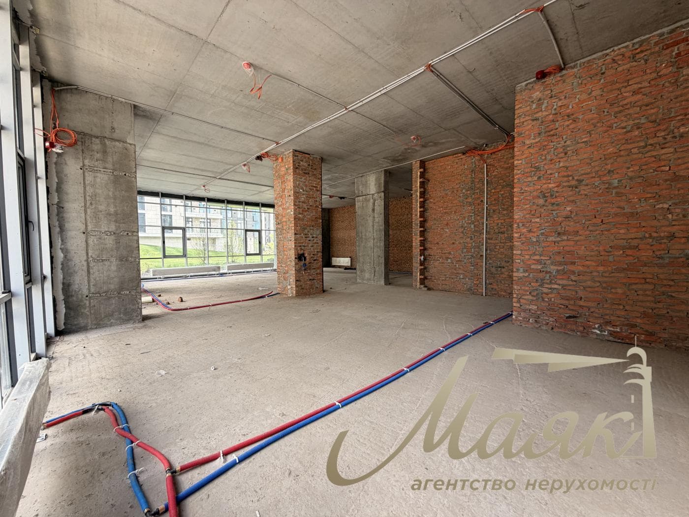 Rent a facade room 182m2, Residential Complex Novopecherskie Lipki
