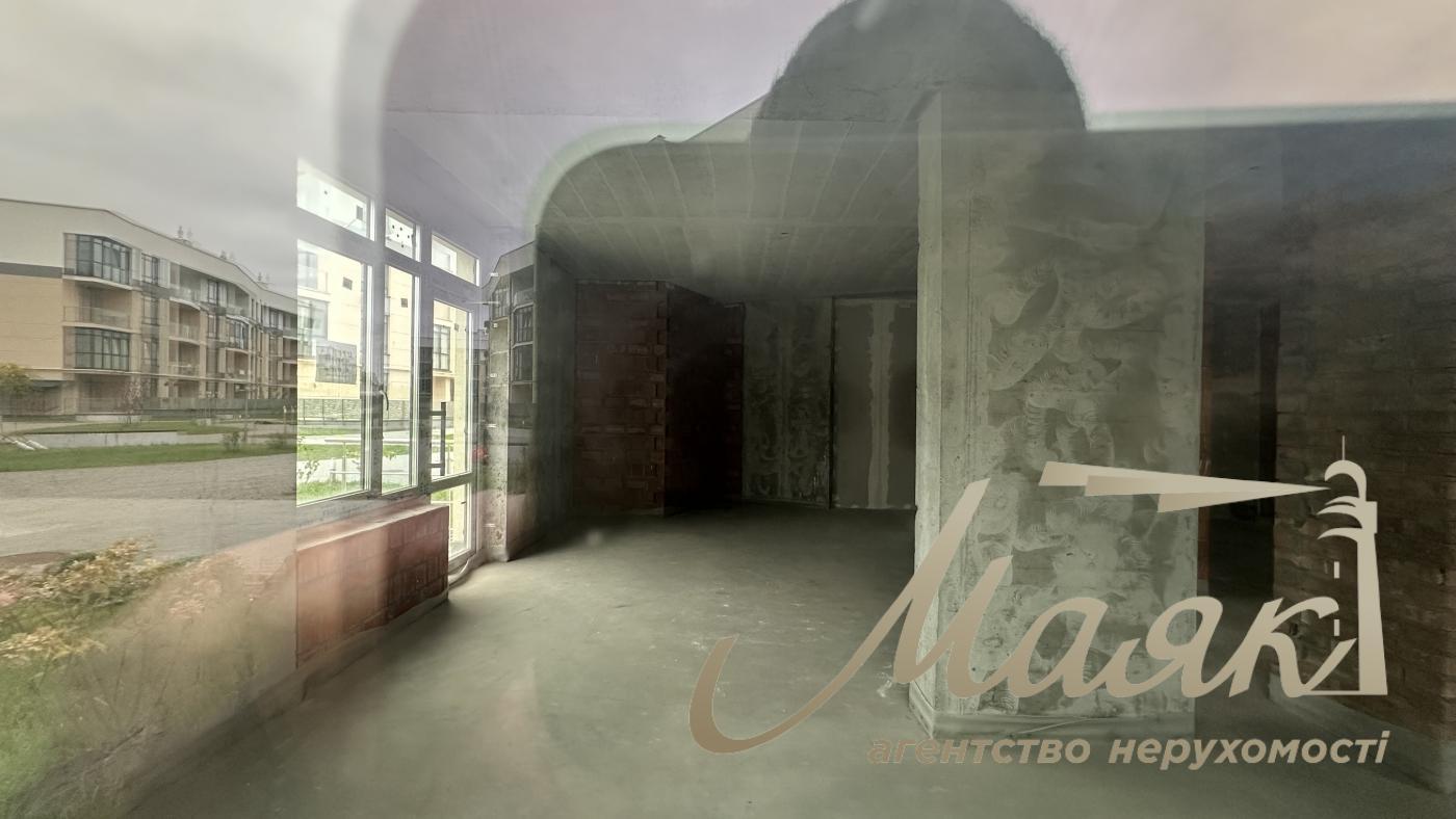 Rent of facade space 57m2 residential complex "Italian Quarter"